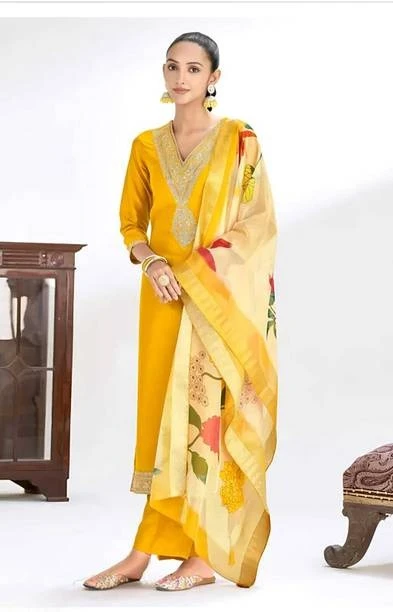Women Viscose Rayon Kurta Pant Dupatta Set