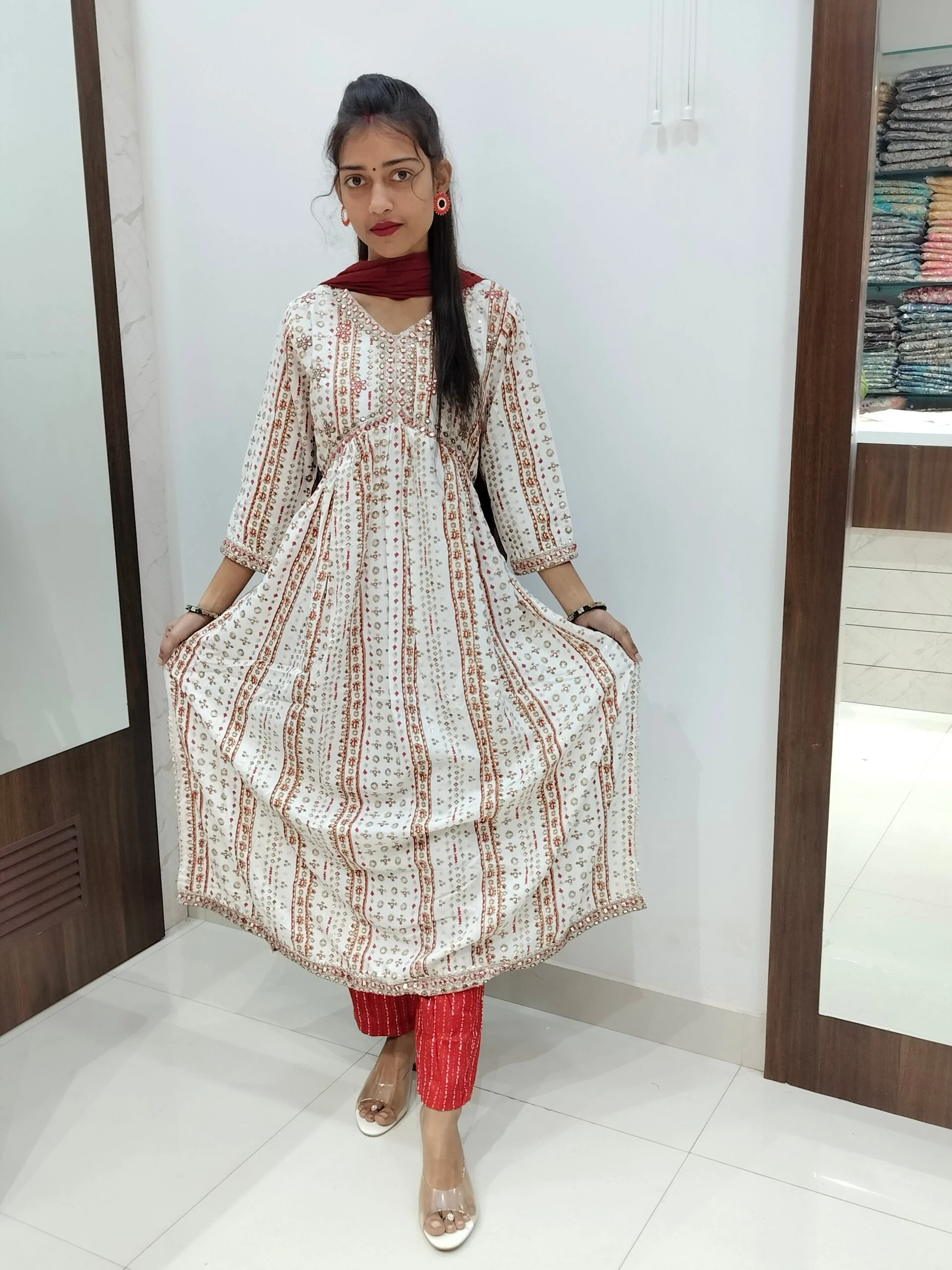 Women's Aliya with anarkali pattern Embroidered Kurta with Pant and Dupatta Set Size Medium Color White