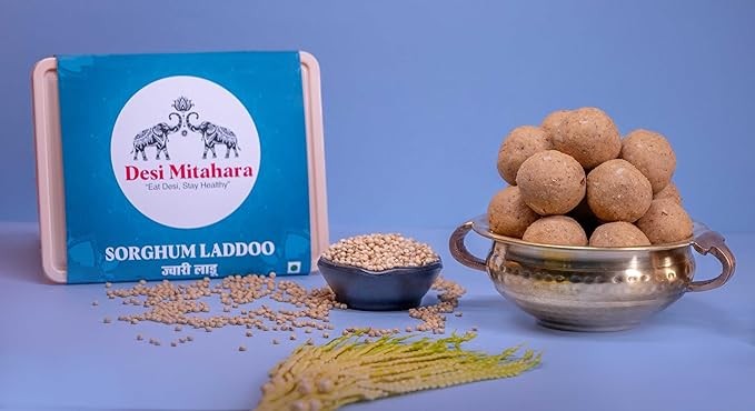 About this item Made with Dates & Nuts: Dates add natural sweetness and chewiness, while a mix of nuts provides texture and a mild crunch. Sweetened with Jaggery: Instead of refined sugar, these ladoos are prepared with jaggery, which lends a rich, carame