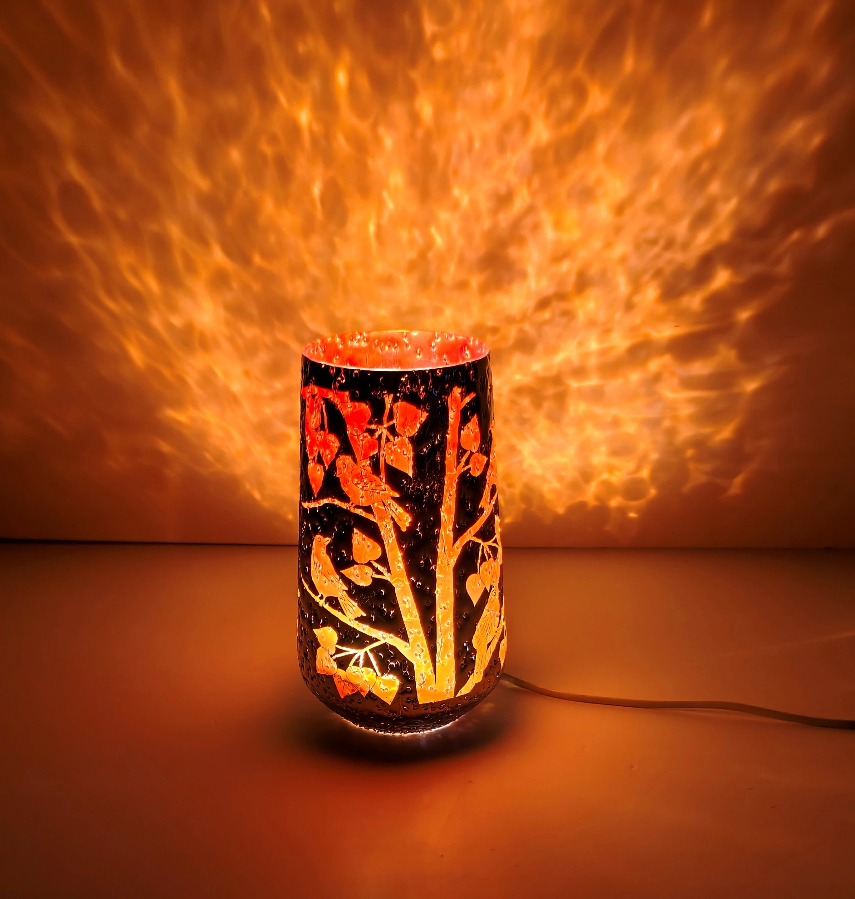 MSG092 Glass Vase (7 inch, Orange)