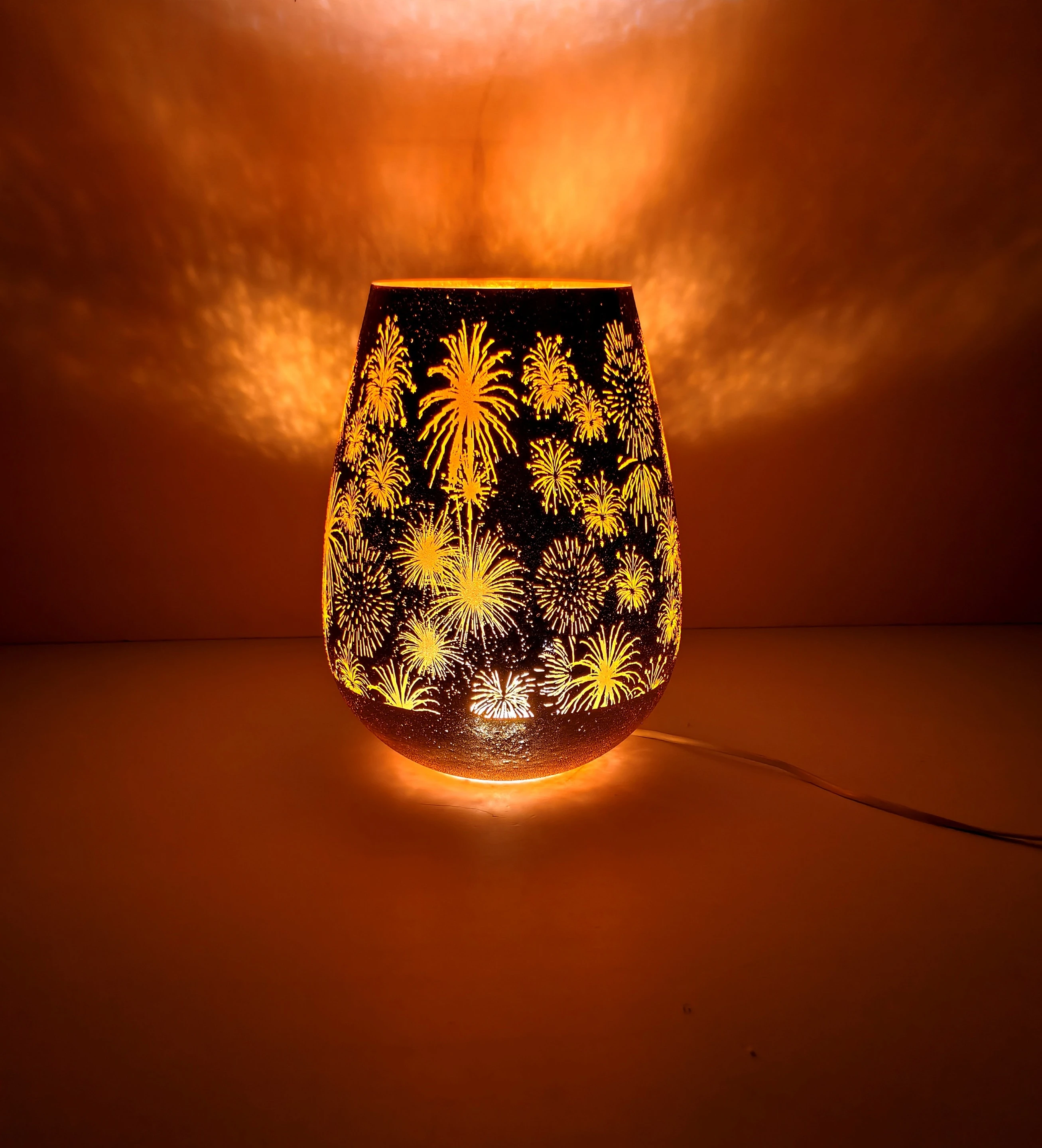 MSG108 Glass Vase (10 inch, Orange)