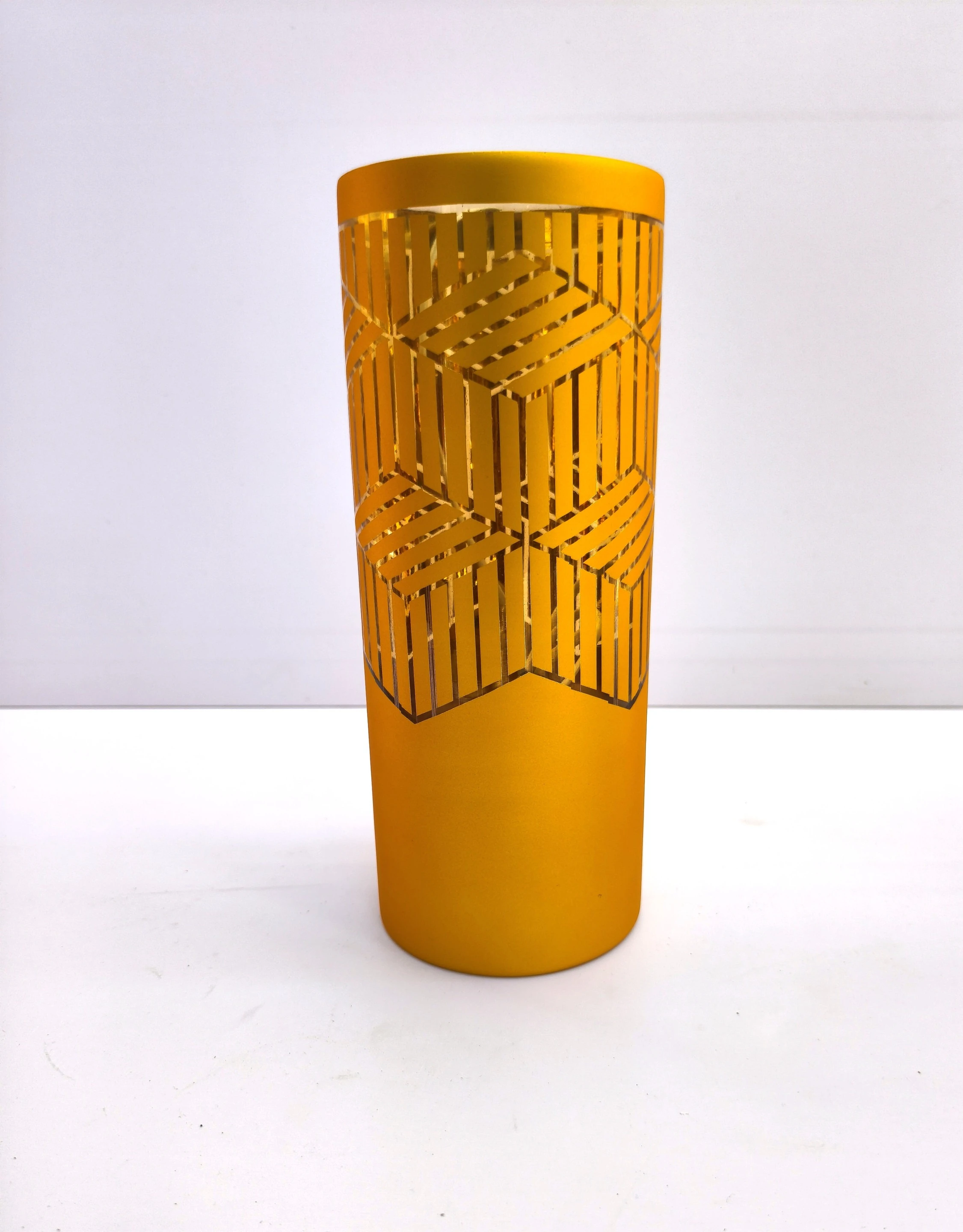MSG076 Glass Vase (8 inch, Yellow)