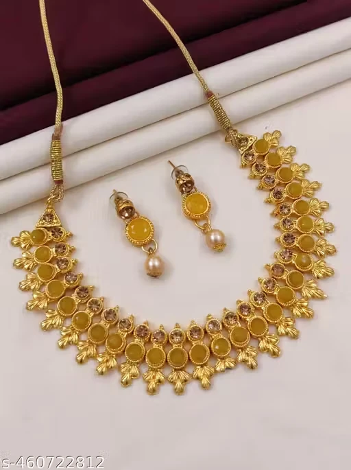 Stone-Studded Jewellery Set