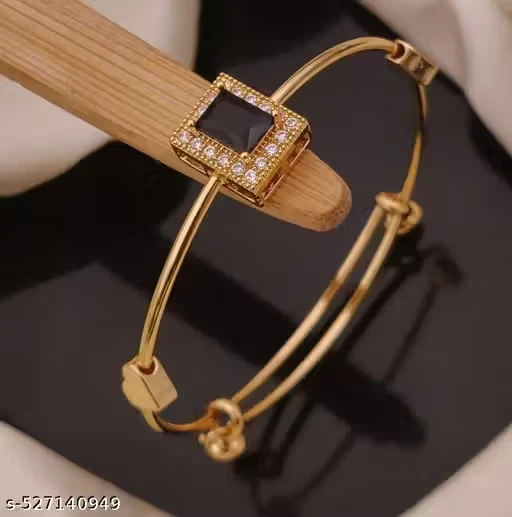 ✨ Stylish Kada Bracelet for Women ✨