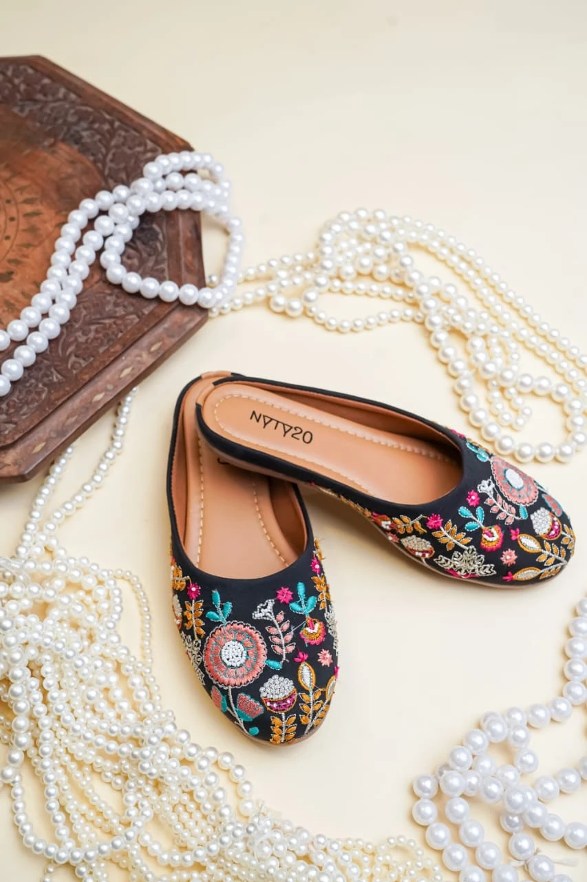 Women's Ethnic Embroidered Mules | Slip-On Juttis for Casual Comfortable Flat Mojaris