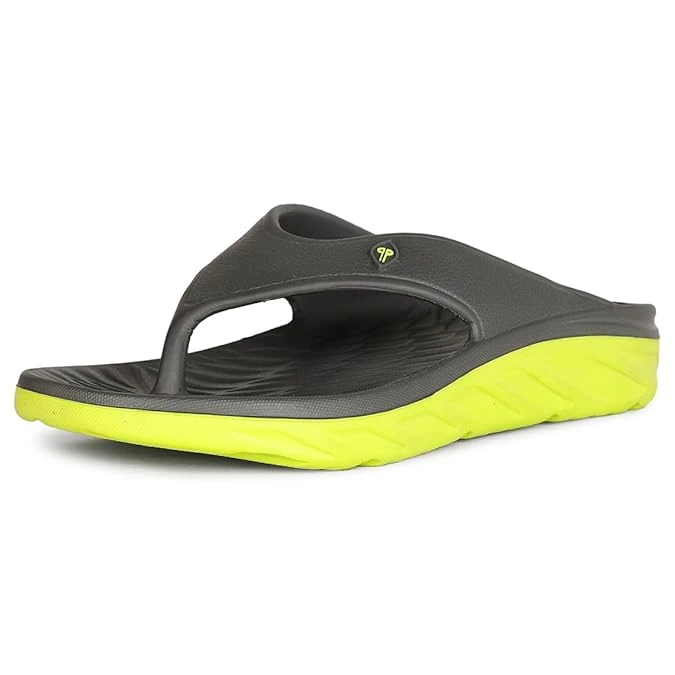 Bata Men's Slip-on Slipper Size 8