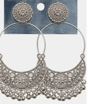 Sajdacommerce Minimalist Pearl Safety Pin Statement